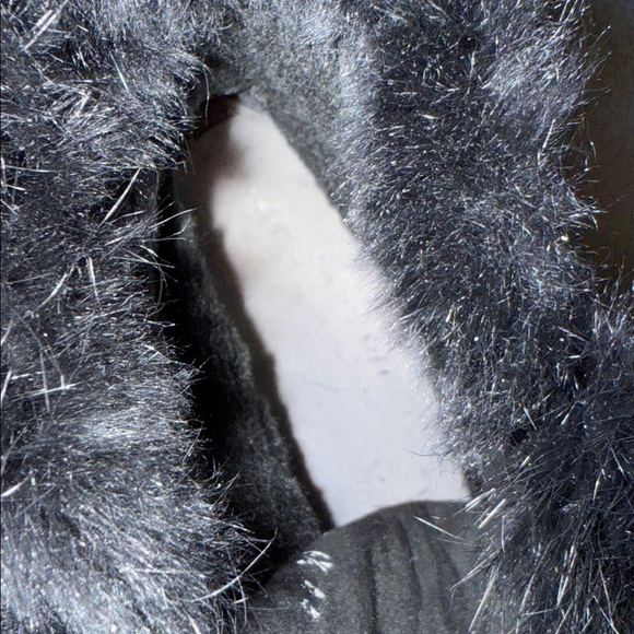 Stuart‎ Weitzman Black Fur Lined Square Toe Lace Up Leather Ankle Boot - Picture 7 of 7